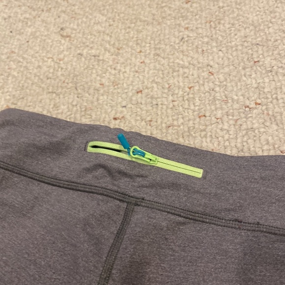 Grey Ivivva leggings - Picture 3 of 5